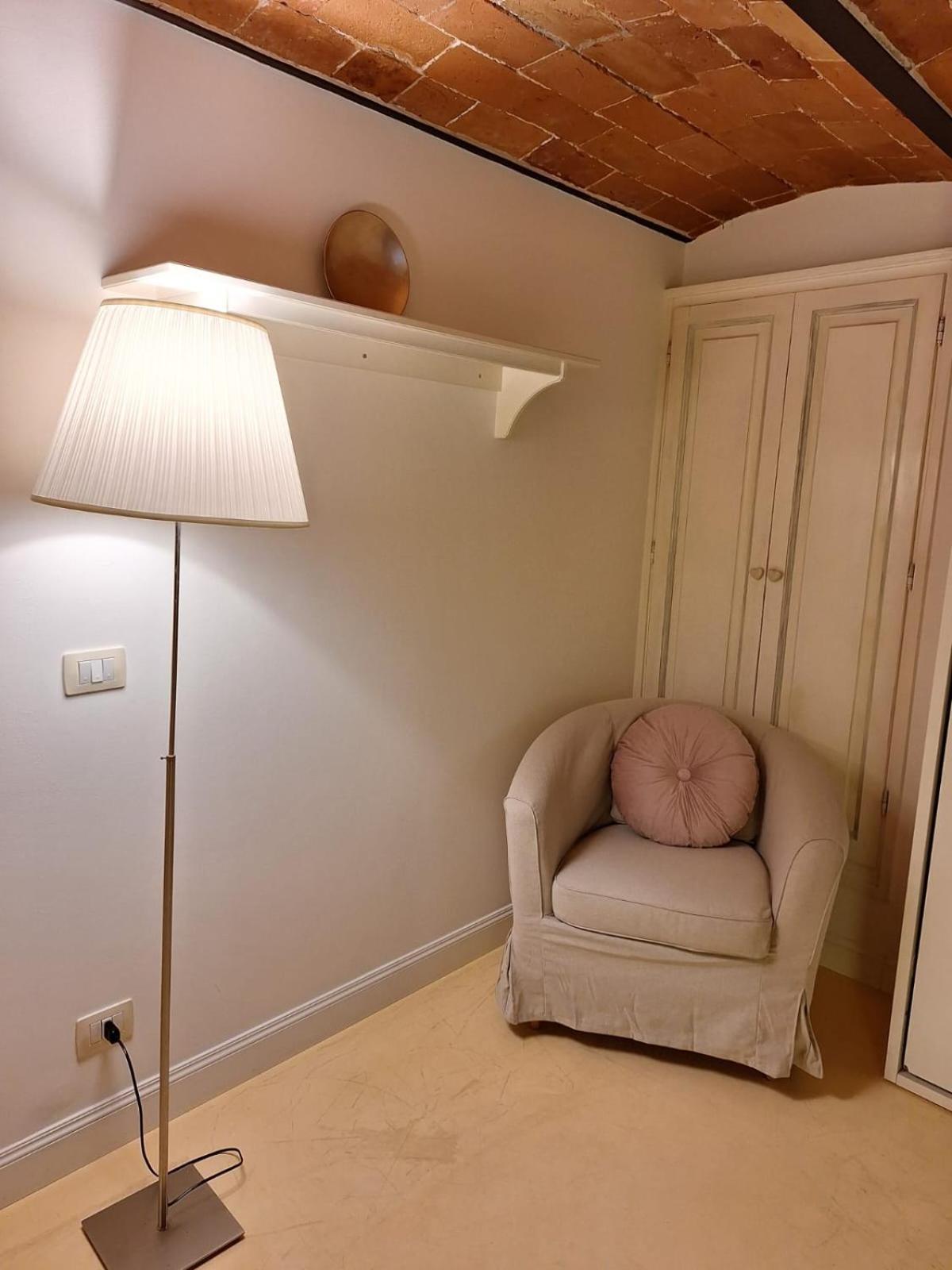 Cozy & Charming Florentine Hideaway By Oteego Florenz Exterior foto